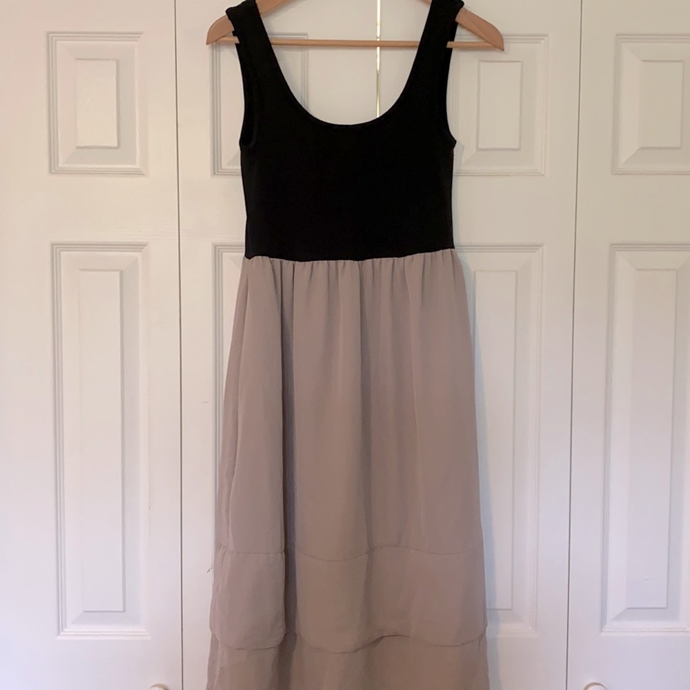 Black & griege dress with layered skirt